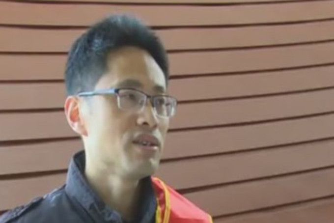 陳永峰(徐州廣播電視傳媒集團廣播中心工作人員) 陳永峰(徐州廣播電視傳媒集團廣播中心工作人員)