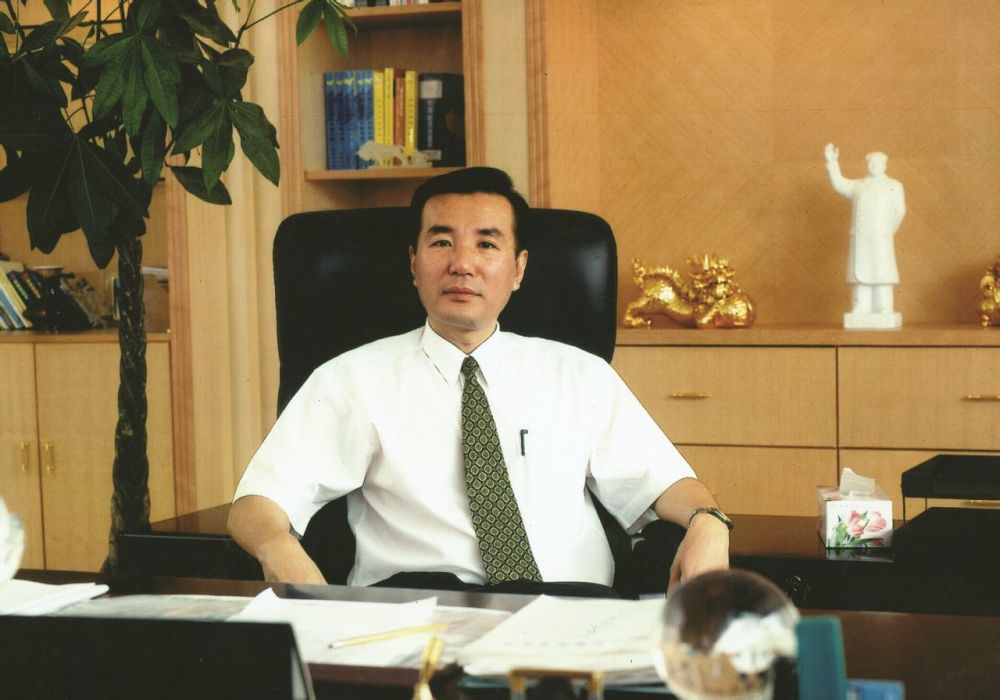 劉少欣(深圳市藝展投資發展有限公司董事長) 劉少欣(深圳市藝展投資發展有限公司董事長)