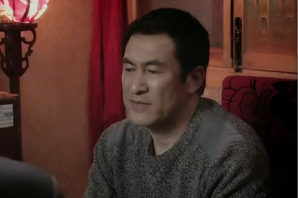 鐘偉強(當代都市劇《月嫂》中的角色) 鐘偉強(當代都市劇《月嫂》中的角色)