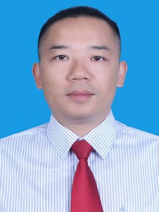 黃桂華(廣西百色市隆林縣政府黨組成員、副縣長) 黃桂華(廣西百色市隆林縣政府黨組成員、副縣長)