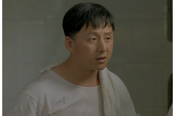 何東(愛情劇《請你原諒我》中的角色) 何東(愛情劇《請你原諒我》中的角色)