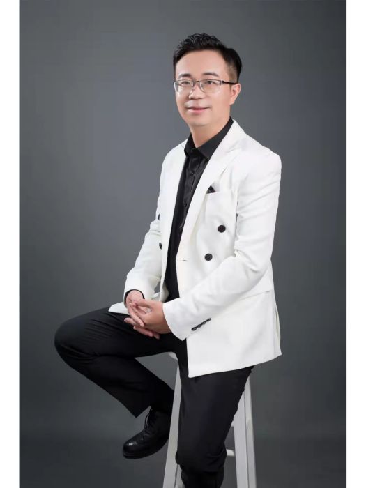 龔文龍(騰訊原創音樂人) 龔文龍(騰訊原創音樂人)