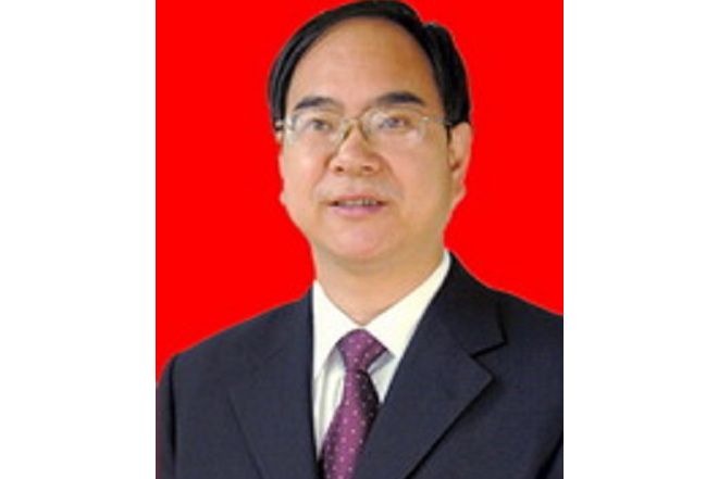 宋向東(山東省巨觀經濟研究院紀委書記) 宋向東(山東省巨觀經濟研究院紀委書記)