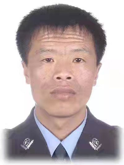 魯斌(遼寧省盤錦市公安局交警支隊高速二大隊原民警) 魯斌(遼寧省盤錦市公安局交警支隊高速二大隊原民警)