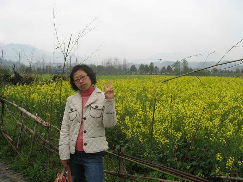 丁岩芝 丁岩芝