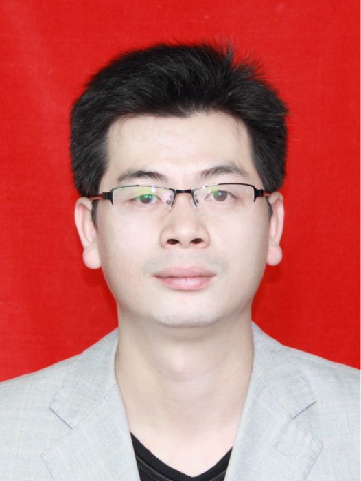 謝小紅(衡南縣泉湖鎮黨委副書記、鎮長) 謝小紅(衡南縣泉湖鎮黨委副書記、鎮長)
