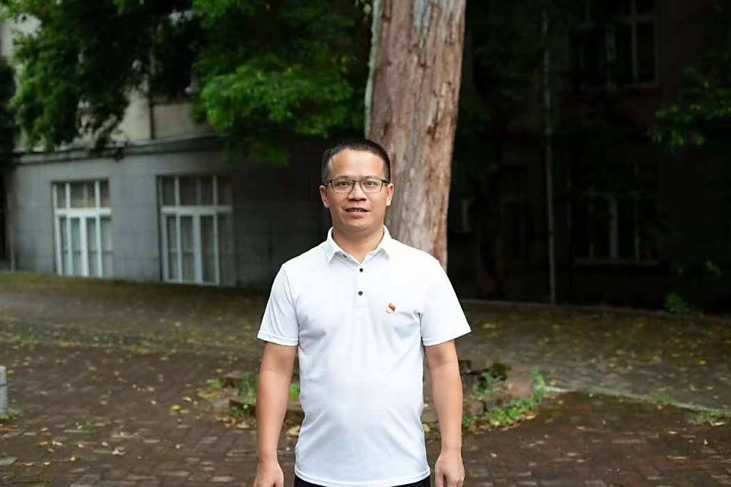 黃保持 黃保持
