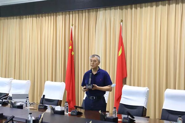 關中(黑龍江廣播電視台原副台長) 關中(黑龍江廣播電視台原副台長)