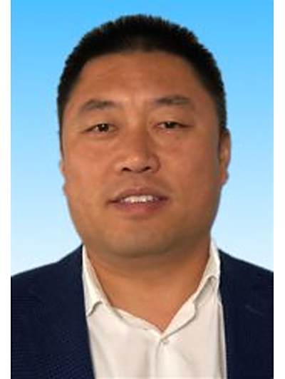 王宏吉(內蒙古自治區興安盟突泉縣醫療保障局副局長、掛職縣扶貧辦任副主任) 王宏吉(內蒙古自治區興安盟突泉縣醫療保障局副局長、掛職縣扶貧辦任副主任)
