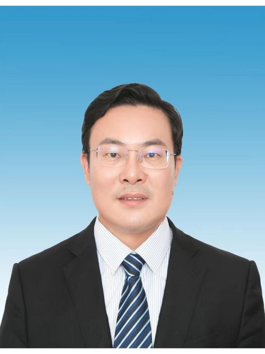 屈志峰 屈志峰