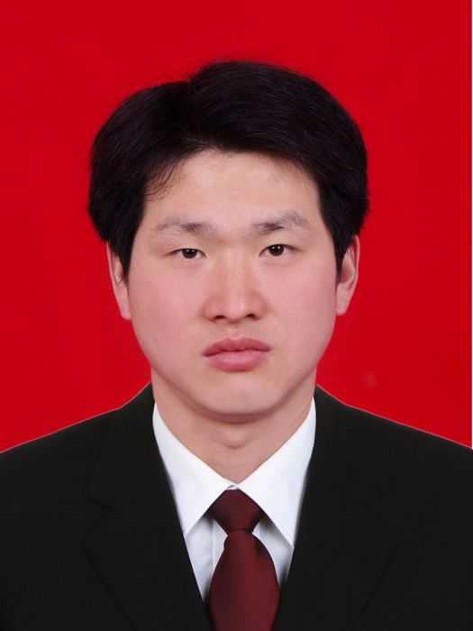 方永進(安徽省黃山市徽州區社區建設辦公室黨工委書記) 方永進(安徽省黃山市徽州區社區建設辦公室黨工委書記)