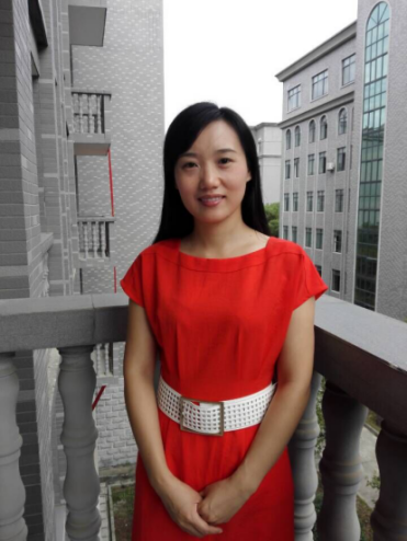 李芳(長沙醫學院中醫學院黨委書記、院長) 李芳(長沙醫學院中醫學院黨委書記、院長)