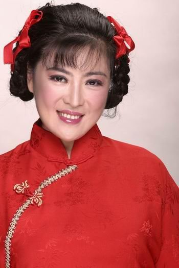 萬山紅(中國歌劇舞劇院著名女高音歌唱家)
