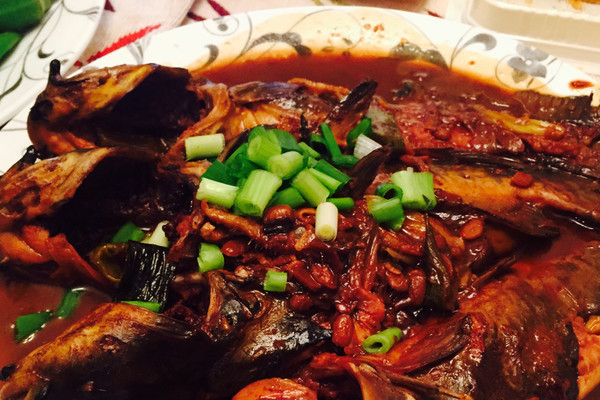 紅燒鯰魚段 紅燒鯰魚段