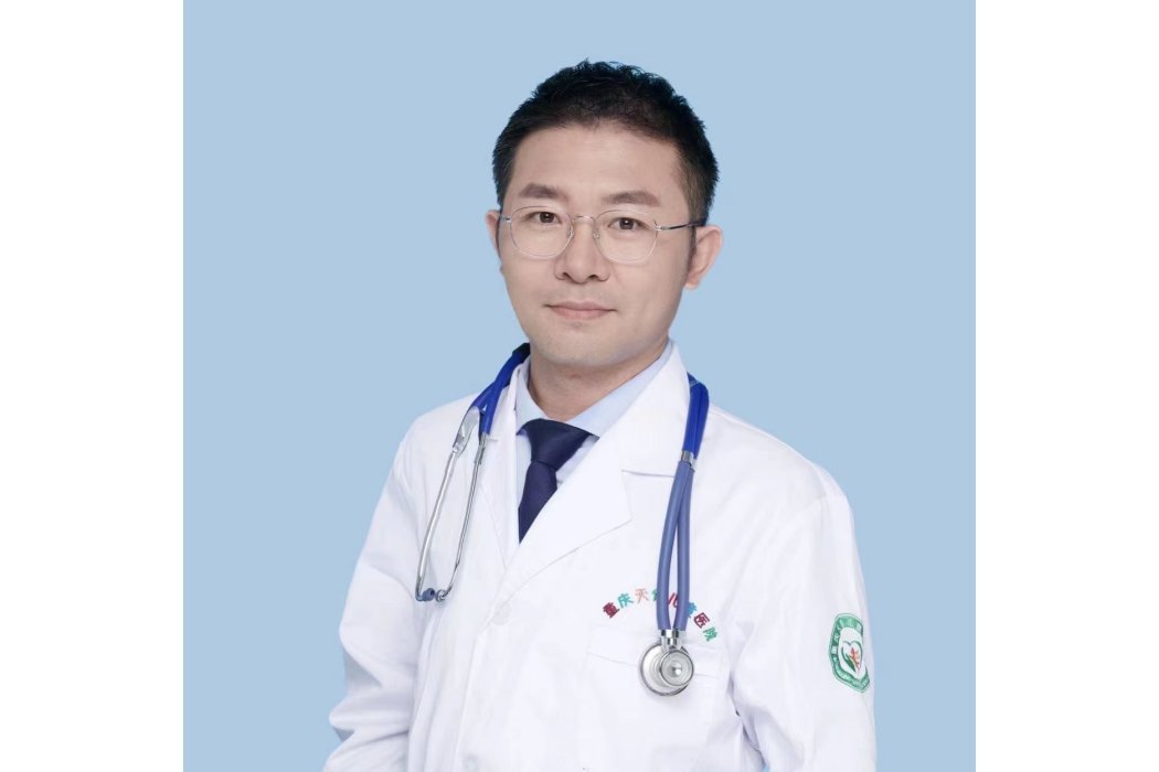 李成良(重慶天佑兒童醫院醫生)