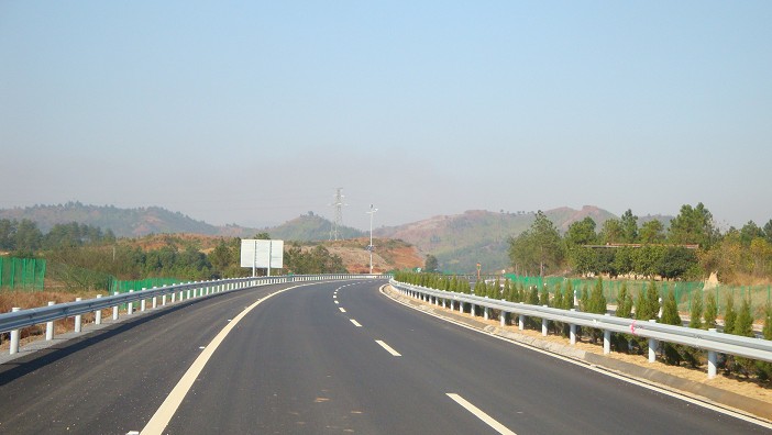 吉蓮高速公路