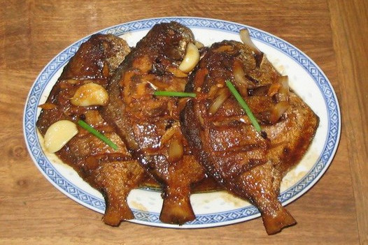蒜煎平魚 蒜煎平魚