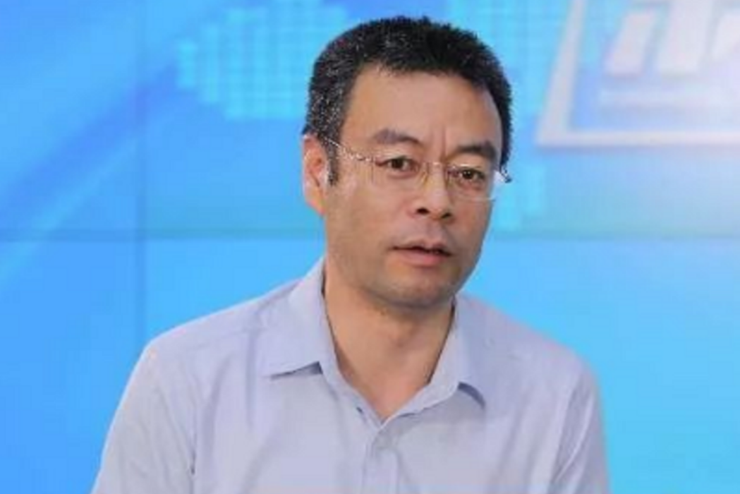 劉曉鴻(廣州交易所集團有限公司董事長、黨委書記) 劉曉鴻(廣州交易所集團有限公司董事長、黨委書記)