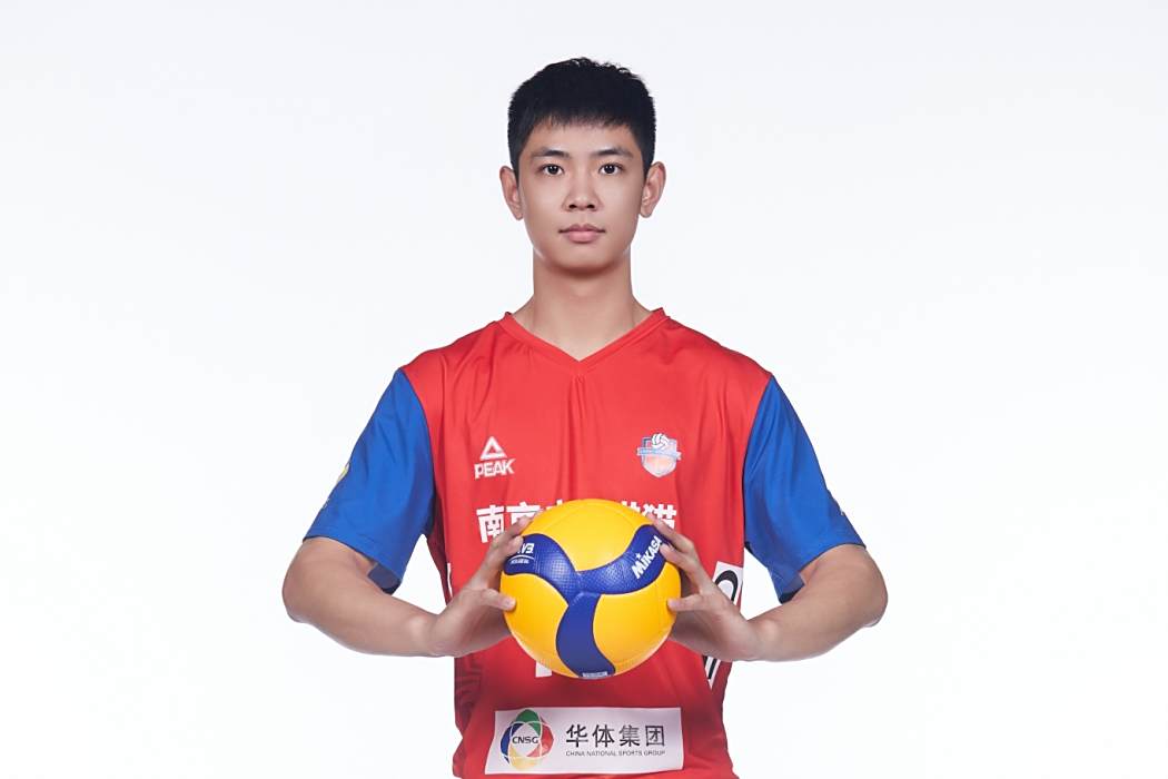 陳威屹(中國男子排球運動員,司職二傳) 陳威屹(中國男子排球運動員,司職二傳)
