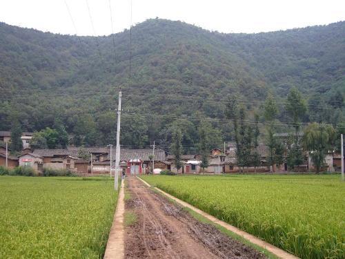 小本來屋村 小本來屋村