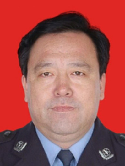 王建國(吉林省榆樹市公安局黨委委員、副局長) 王建國(吉林省榆樹市公安局黨委委員、副局長)