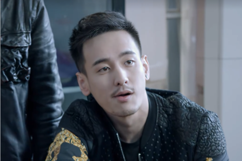 余超(2019年愛情片《藍色生死戀》中的角色) 余超(2019年愛情片《藍色生死戀》中的角色)