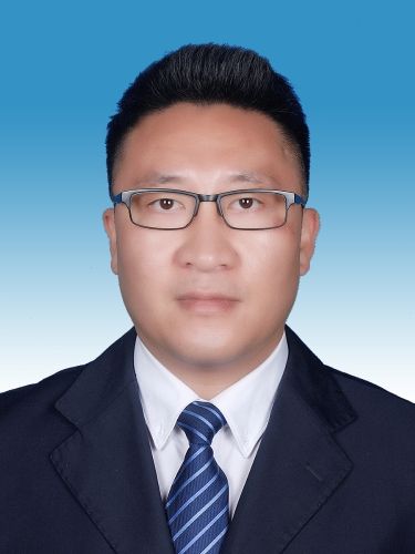 李源(昆明陽宗海風景名勝區管委會副主任,昆明陽宗海管理局副局長) 李源(昆明陽宗海風景名勝區管委會副主任,昆明陽宗海管理局副局長)