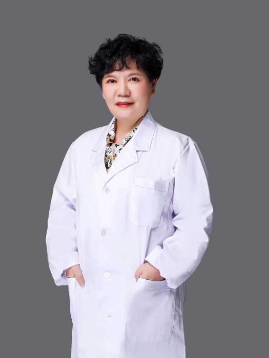 程玲(中國中醫科學院望京醫院主任醫師) 程玲(中國中醫科學院望京醫院主任醫師)