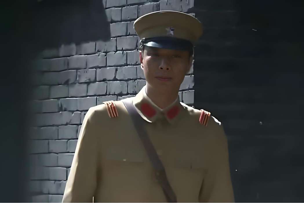 楊清泉(抗戰劇《光榮使命》中的角色)