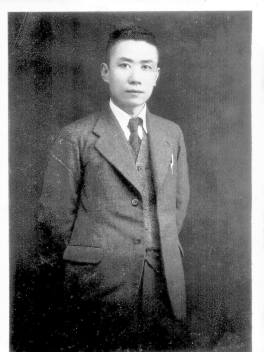 余行魯 余行魯