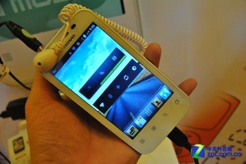 聯想樂Phone A710e 聯想樂Phone A710e