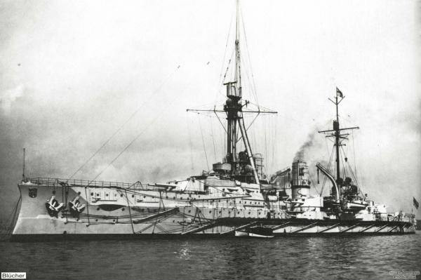 布呂歇爾號大型巡洋艦