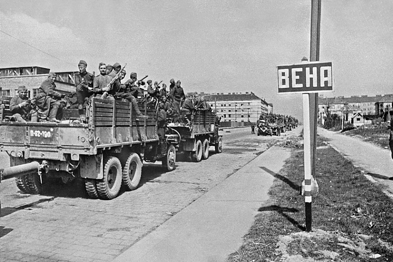 蘇聯紅軍接近維也納郊區