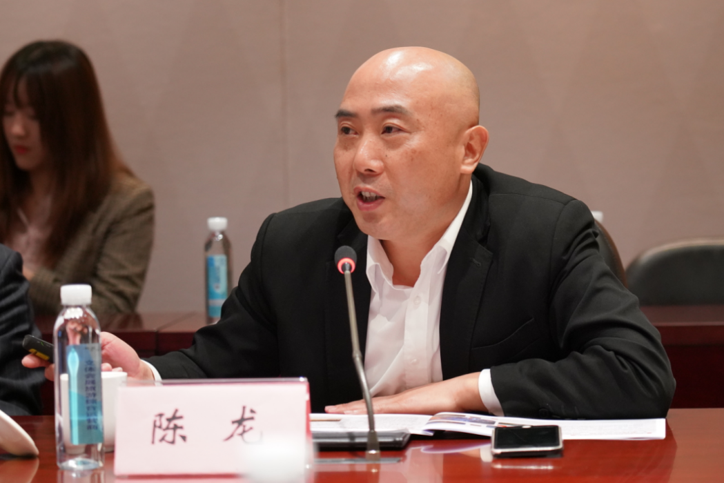 陳龍(蘇州新時代文體會展集團有限公司黨委書記、董事長) 陳龍(蘇州新時代文體會展集團有限公司黨委書記、董事長)