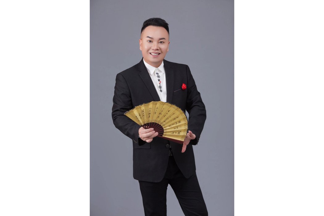 陳奇(戲曲演員、《梨園春》明星擂主) 陳奇(戲曲演員、《梨園春》明星擂主)