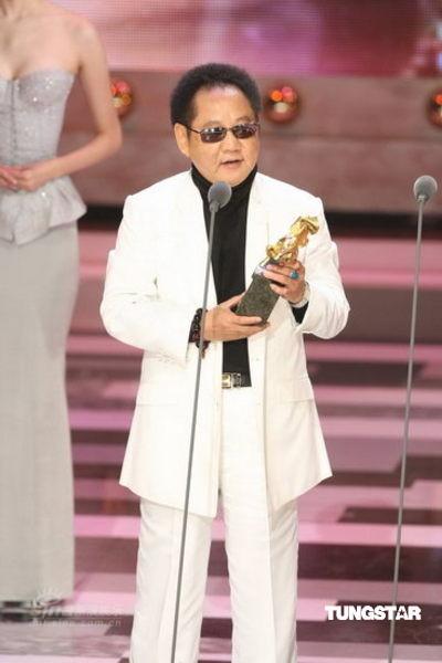馬如龍憑 海角七號 獲46屆金馬獎最佳男配角