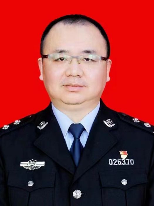 安宇(四川省廣漢市政府副市長、市公安局局長) 安宇(四川省廣漢市政府副市長、市公安局局長)