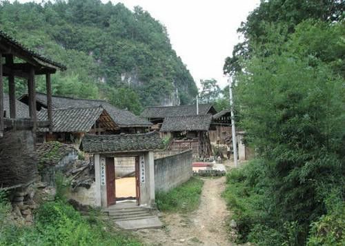 撻扒洞村 撻扒洞村