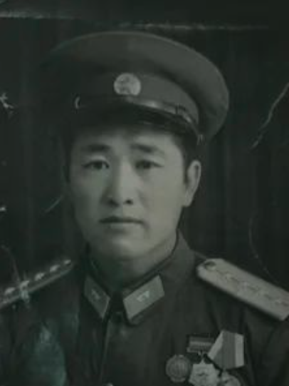 尤自如 尤自如