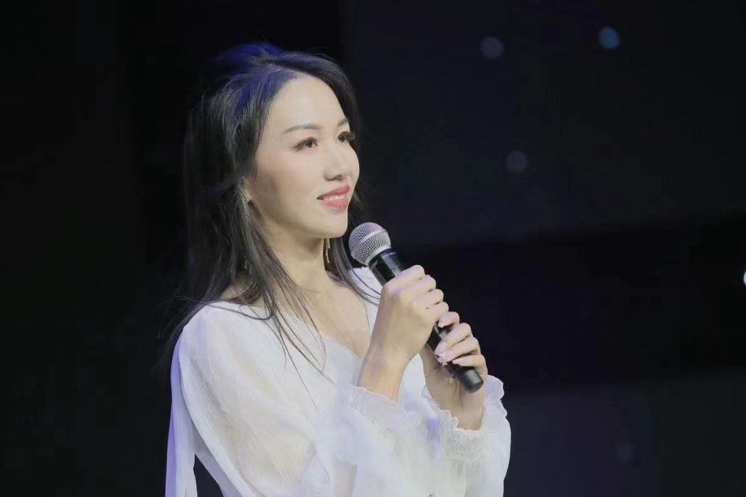 顧思思(中國內地女歌手) 顧思思(中國內地女歌手)