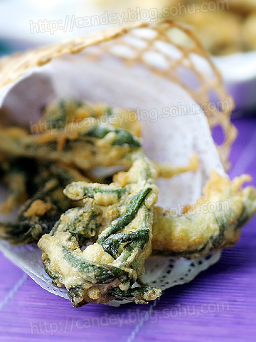 酥炸香椿 酥炸香椿