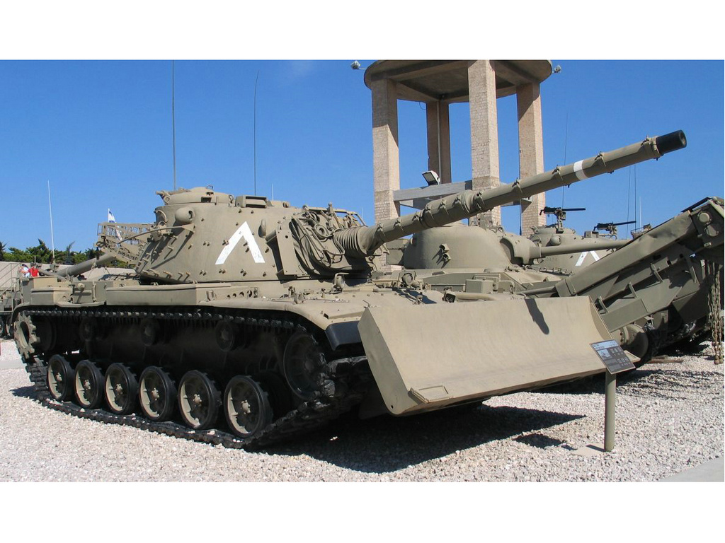 以色列M60坦克加裝推土鏟