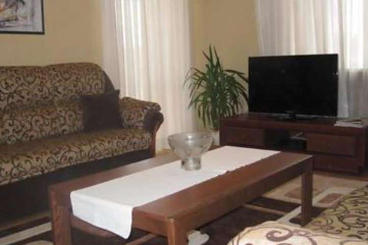 Victory Square Apartment Victory Square Apartment
