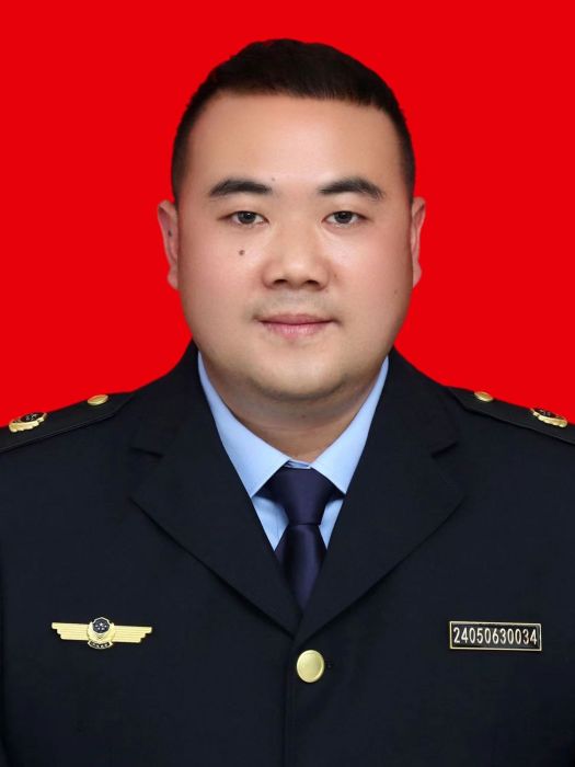 楊挺(貴州省畢節市納雍縣市場監督管理局(納雍縣知識產權局)黨組成員、綜合行政執法大隊大隊長) 楊挺(貴州省畢節市納雍縣市場監督管理局(納雍縣知識產權局)黨組成員、綜合行政執法大隊大隊長)