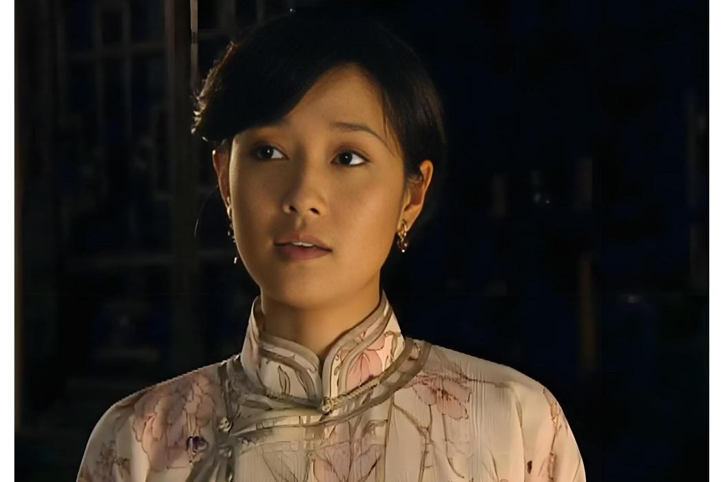 古雨(《酒巷深深》中由馬伊琍飾演的角色) 古雨(《酒巷深深》中由馬伊琍飾演的角色)