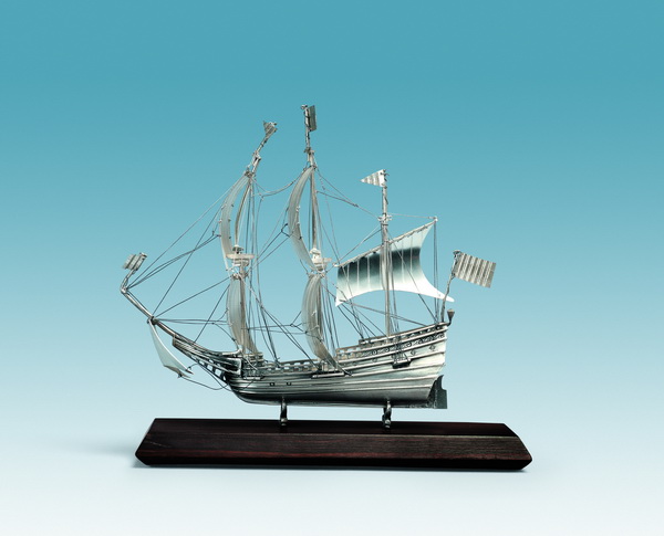 銀三桅帆船模型