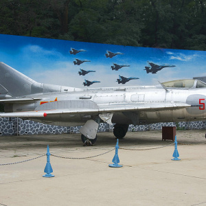 米格-19戰鬥機(米格-19) 米格-19戰鬥機(米格-19)