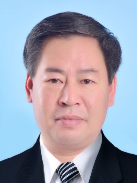 龔平(湖北省十堰市房縣科學技術和經濟信息化局黨組書記、局長) 龔平(湖北省十堰市房縣科學技術和經濟信息化局黨組書記、局長)