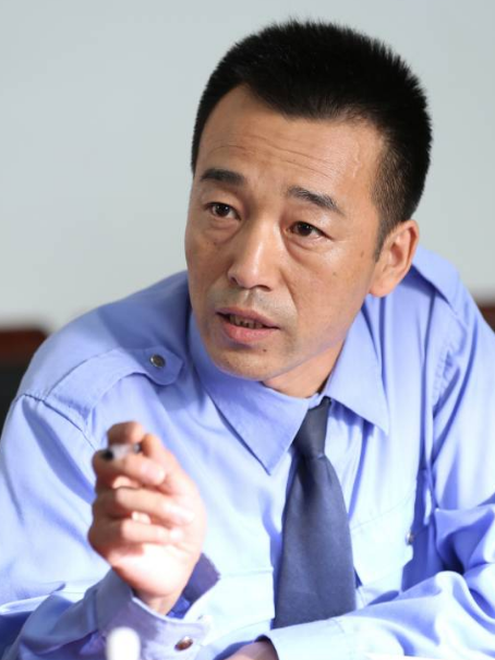 於所長