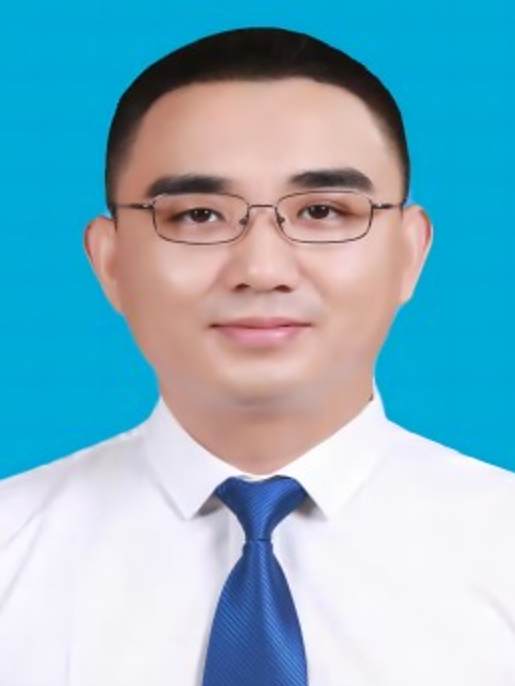 李露(重慶市江北區五寶鎮黨委委員、人武部部長、副鎮長) 李露(重慶市江北區五寶鎮黨委委員、人武部部長、副鎮長)